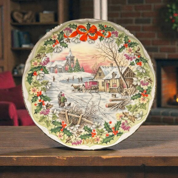 Vintage 1990s Christmas Plate, Winter Village Scene, Holly Border Decorative - Picture 1 of 4